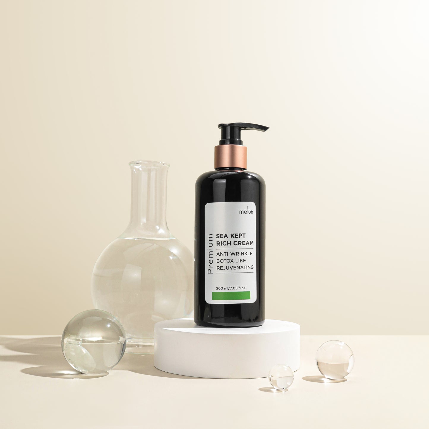 ครีมทรีทเมนต์พรีเมี่ยม SEA KEPT CREAM สูตรมอยส์เจอไรเซอร์ (lamer) ใช้ที่เมโกะ คลินิก ขนาด 200 ml